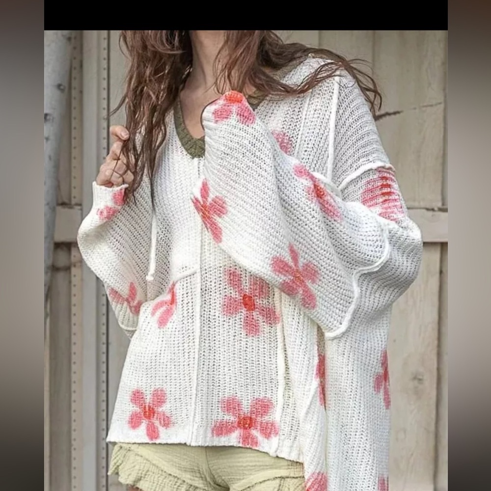 POL  Daisy Flower Print V Neck Lightweight Hoodie Sweater Very Oversized